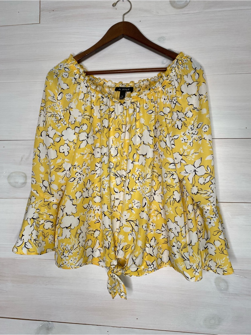 A. Byer Yellow White Floral Off Shoulder Smocked Bell Sleeve Tie Front Top Med